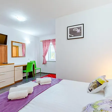 Flying Stars Luxury Stone Family-friendly Villa